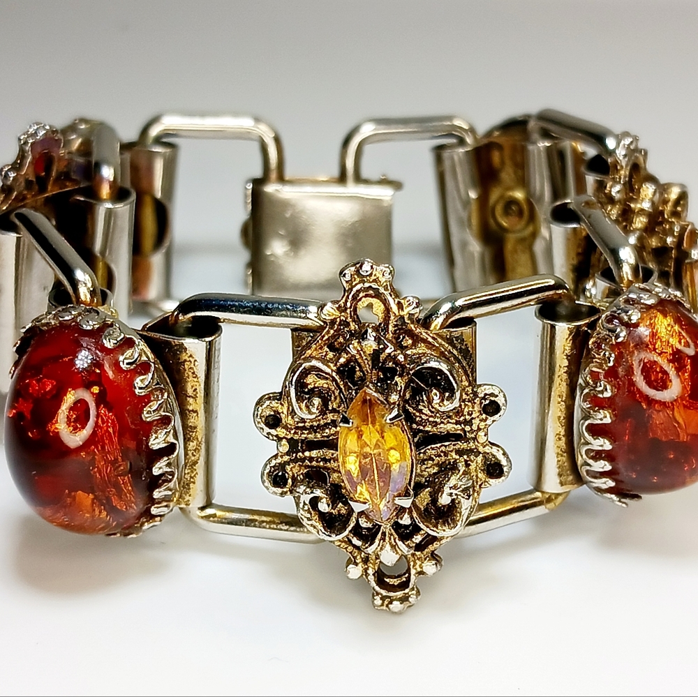 Vintage Unsigned Brown Glass Charming Bracelet - Mesmerizing Amber Tones